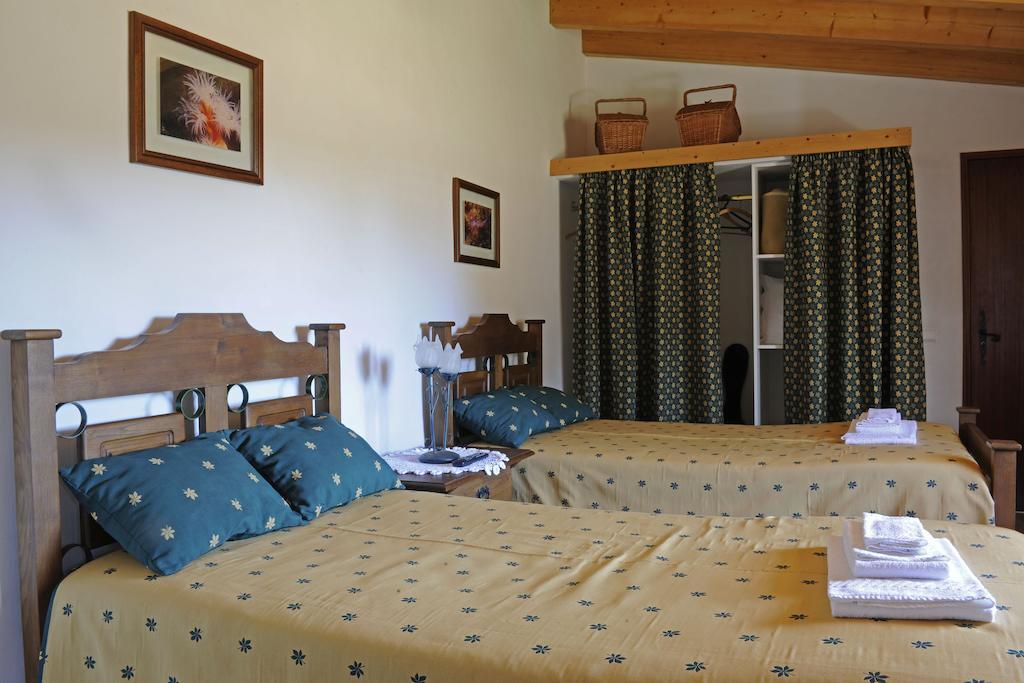 Quinta Pero Vicente Villa Odeceixe Rum bild